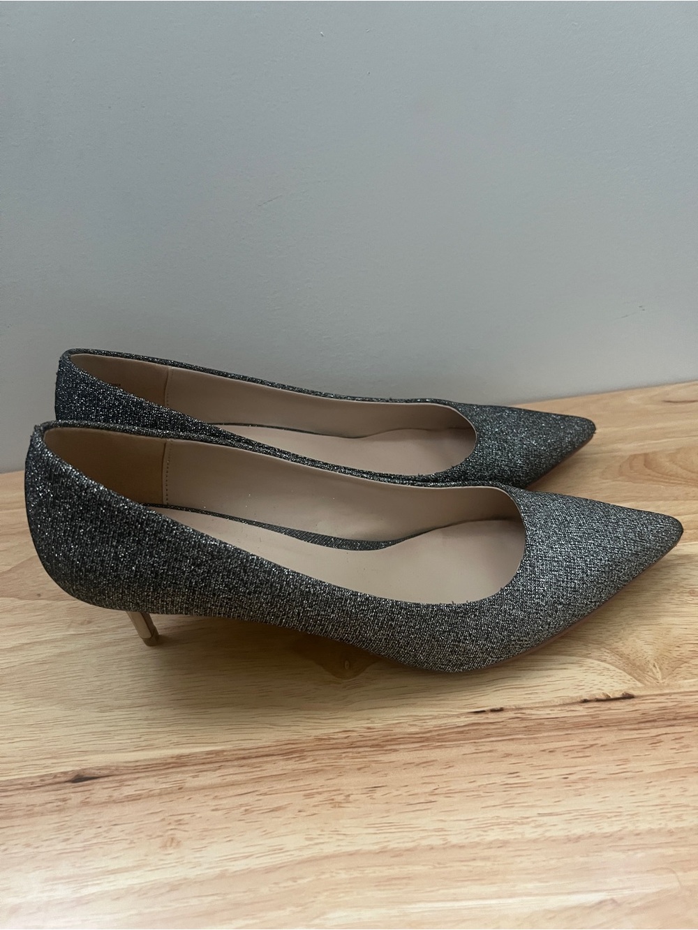 le chateau Glitter Pointed-Toe Kitten Heel Pumps - Silver